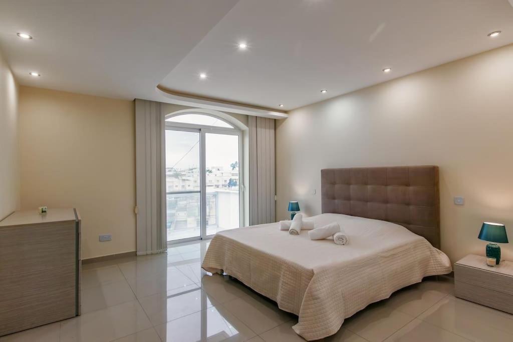Modern 3 Bedroom Apartment Close To Paceville And Beach Is-Swieqi Exteriör bild