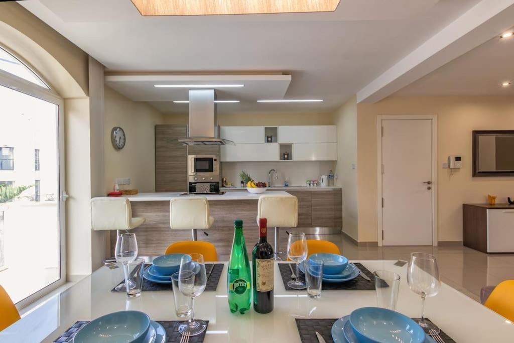 Modern 3 Bedroom Apartment Close To Paceville And Beach Is-Swieqi Exteriör bild