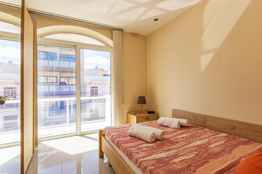 Modern 3 Bedroom Apartment Close To Paceville And Beach Is-Swieqi Exteriör bild